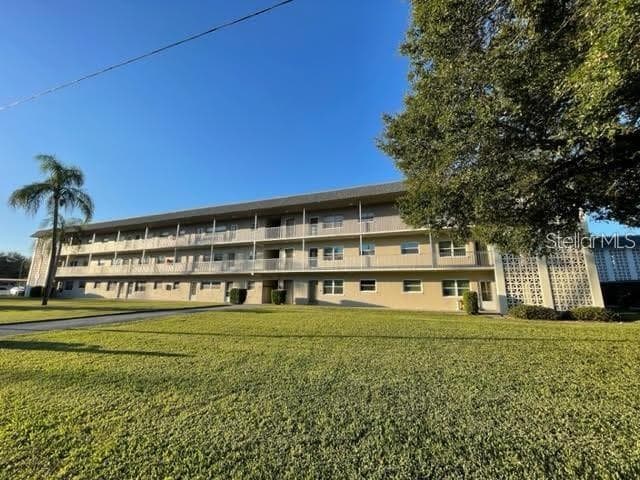 5728 14TH AVENUE N UNIT 104B ST PETERSBURG, FL 33710