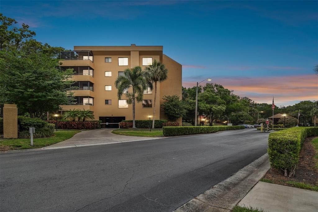 3078 EASTLAND BOULEVARD UNIT 205 CLEARWATER, FL 33761