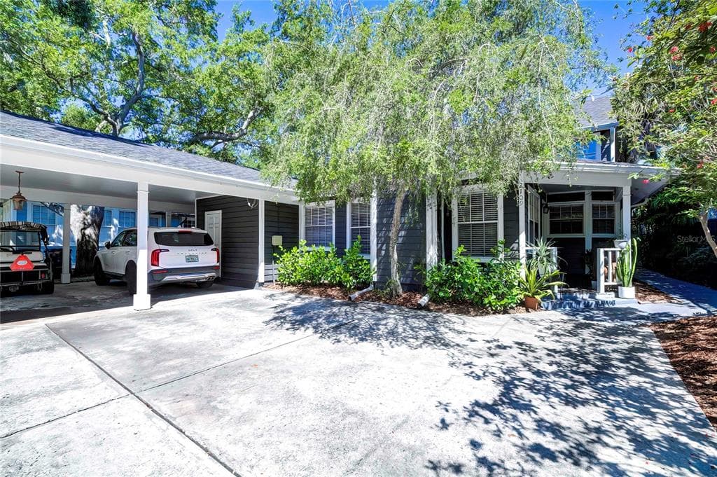 2109 W HILLS AVENUE UNIT C