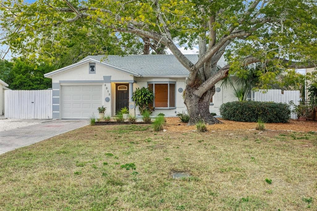 3313 W PEARL AVENUE TAMPA, FL 33611