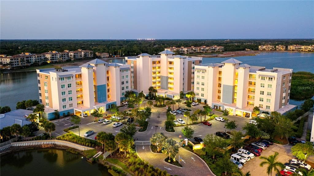 10510 BOARDWALK LOOP UNIT 503 LAKEWOOD RANCH, FL 34202