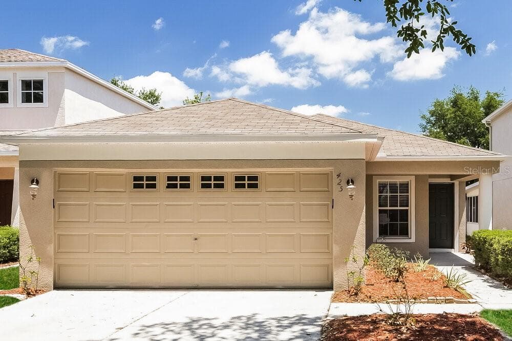425 MAPLE POINTE DRIVE SEFFNER, FL 33584