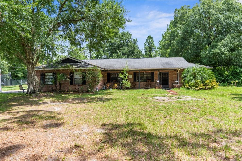 28541 LINDENHURST DRIVE WESLEY CHAPEL, FL 33544