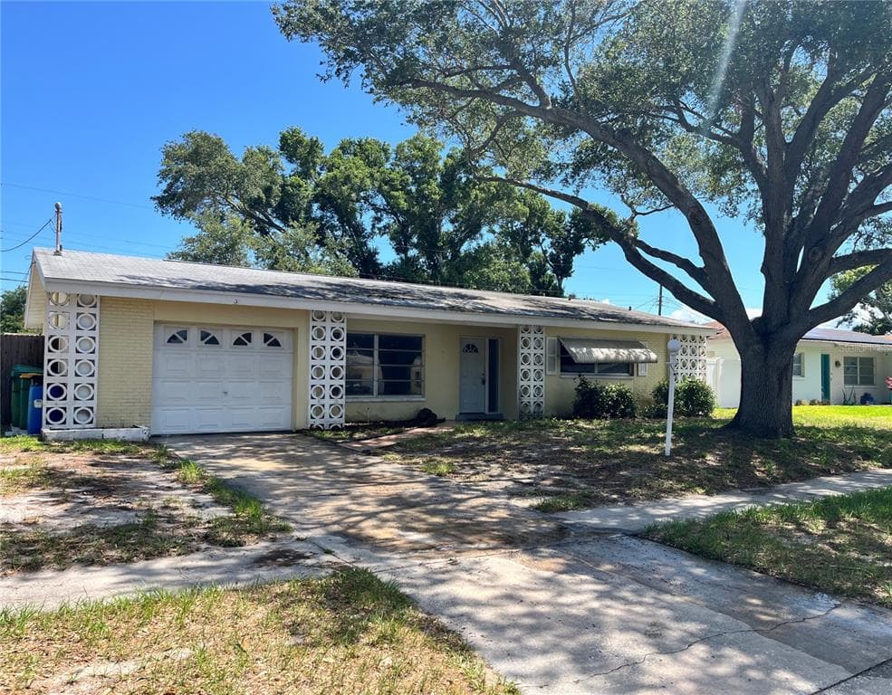 1630 FORTUNE DRIVE CLEARWATER, FL 33756