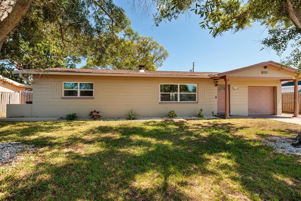 11717 81ST PLACE SEMINOLE, FL 33772