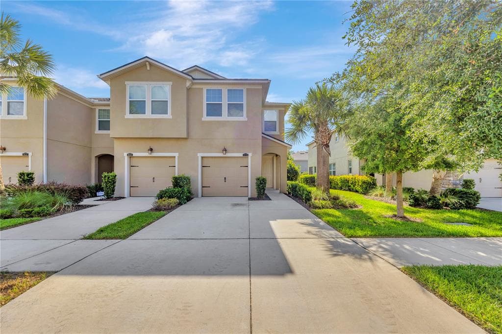 10223 NEWEL VALLEY LOOP RIVERVIEW, FL 33569