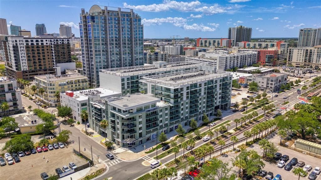 912 CHANNELSIDE DRIVE UNIT 2709 TAMPA, FL 33602