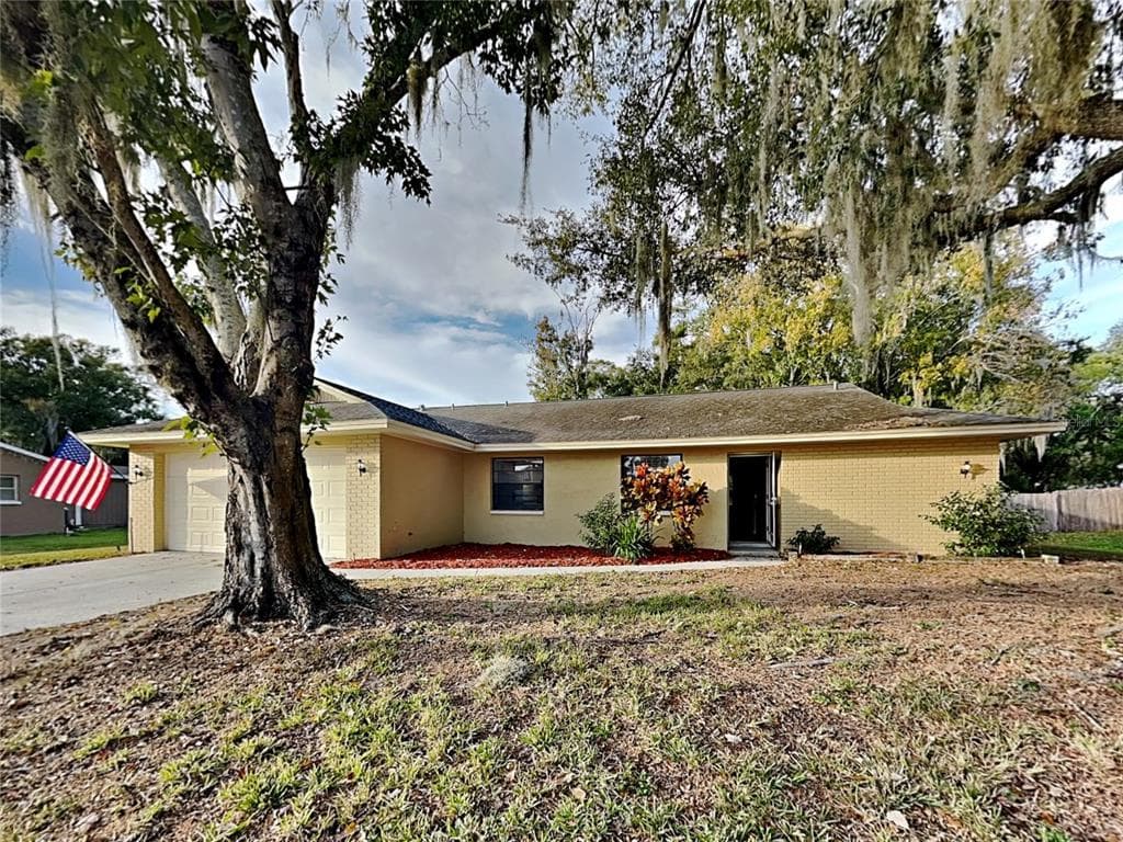 21715 OCEAN PINES DRIVE LAND O LAKES, FL 34639
