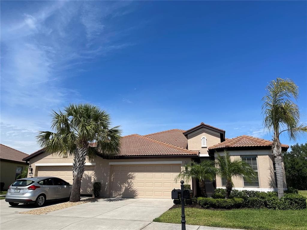 5427 SUNSET FALLS DRIVE APOLLO BEACH, FL 33572