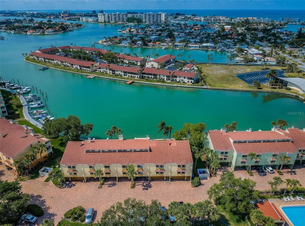 453 HAVEN POINT DRIVE TREASURE ISLAND, FL 33706