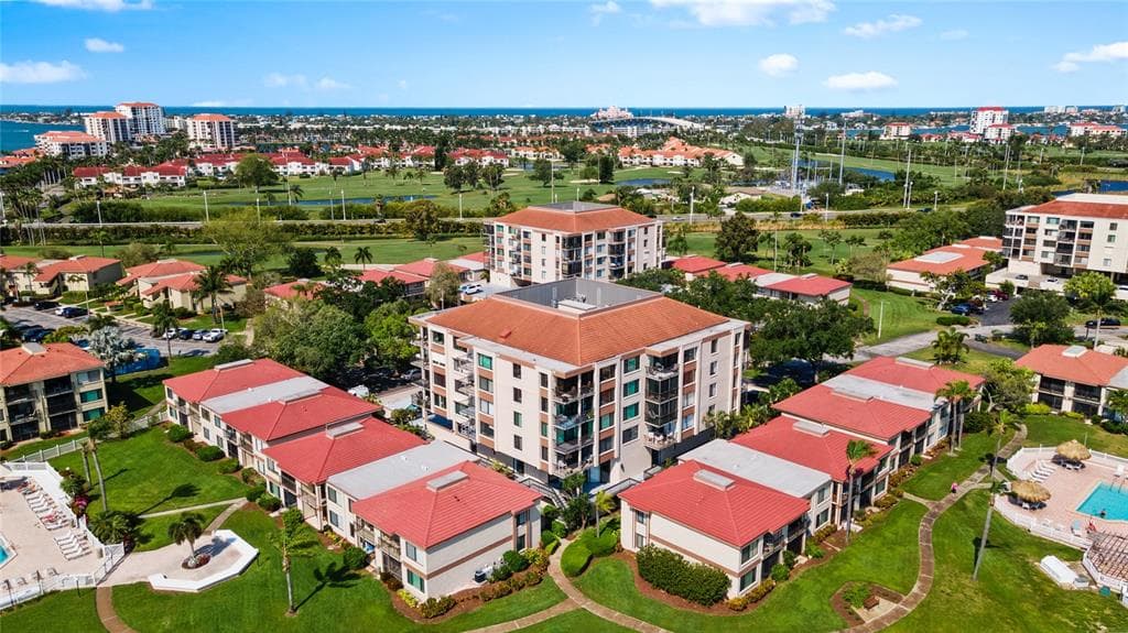 6268 PALMA DEL MAR UNIT 306 ST PETERSBURG, FL 33715