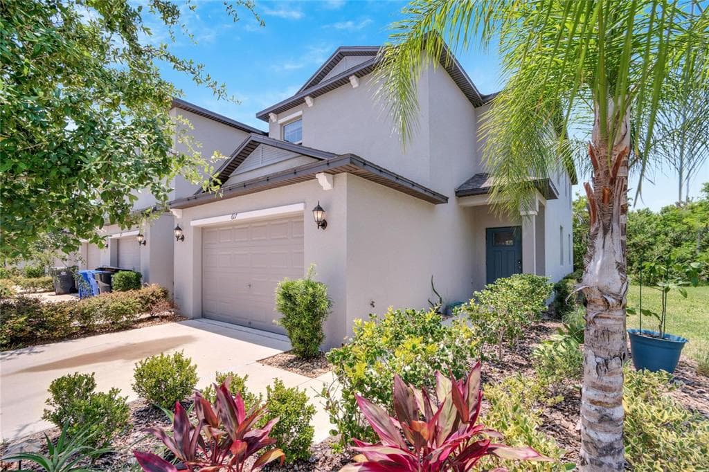 617 ROYAL EMPRESS DRIVE RUSKIN, FL 33570