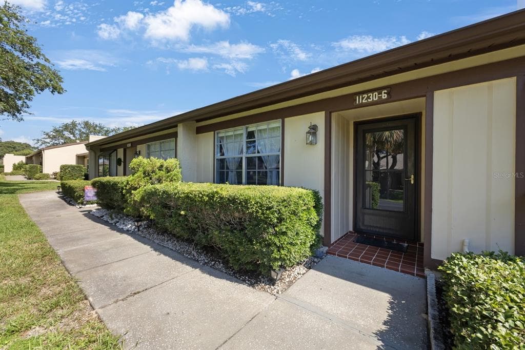 11230 DOLLAR LAKE DRIVE UNIT 6 PORT RICHEY, FL 34668