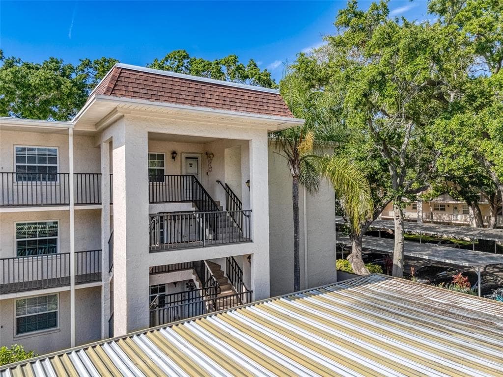 851 MAPLE CT UNIT 311 DUNEDIN, FL 34698