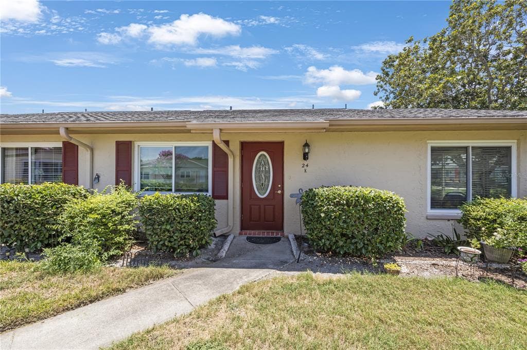 1908 CANTERBURY LANE UNIT 24K SUN CITY CENTER, FL 33573