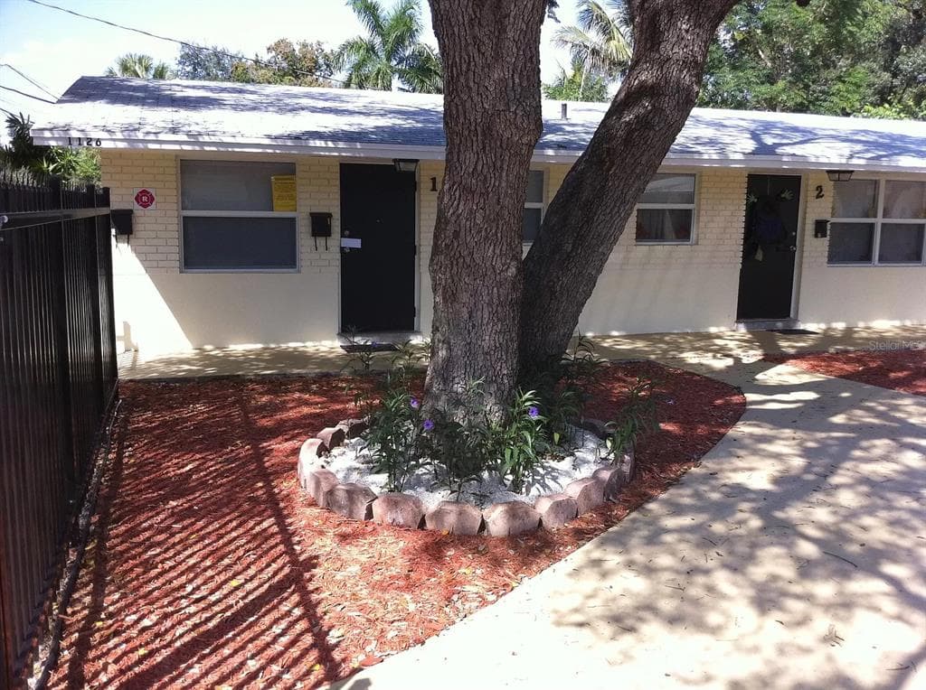 1126 SW 15TH TERRACE UNIT 2 FORT LAUDERDALE, FL 33312