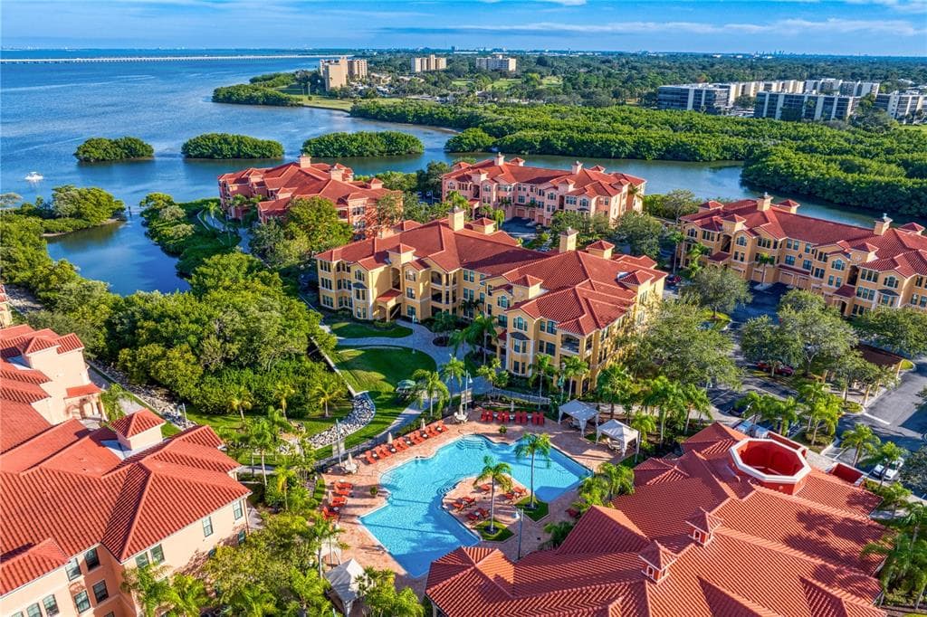 2741 VIA CIPRIANI UNIT 932A CLEARWATER, FL 33764