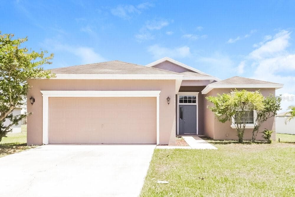 10860 CARLOWAY HILLS DRIVE WIMAUMA, FL 33598