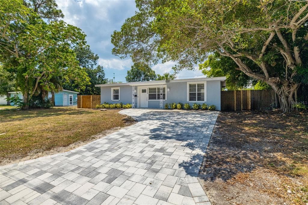 3959 MARLIN DRIVE SE ST PETERSBURG, FL 33705