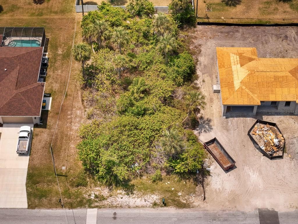18589 LAKE WORTH BOULEVARD PORT CHARLOTTE, FL 33948