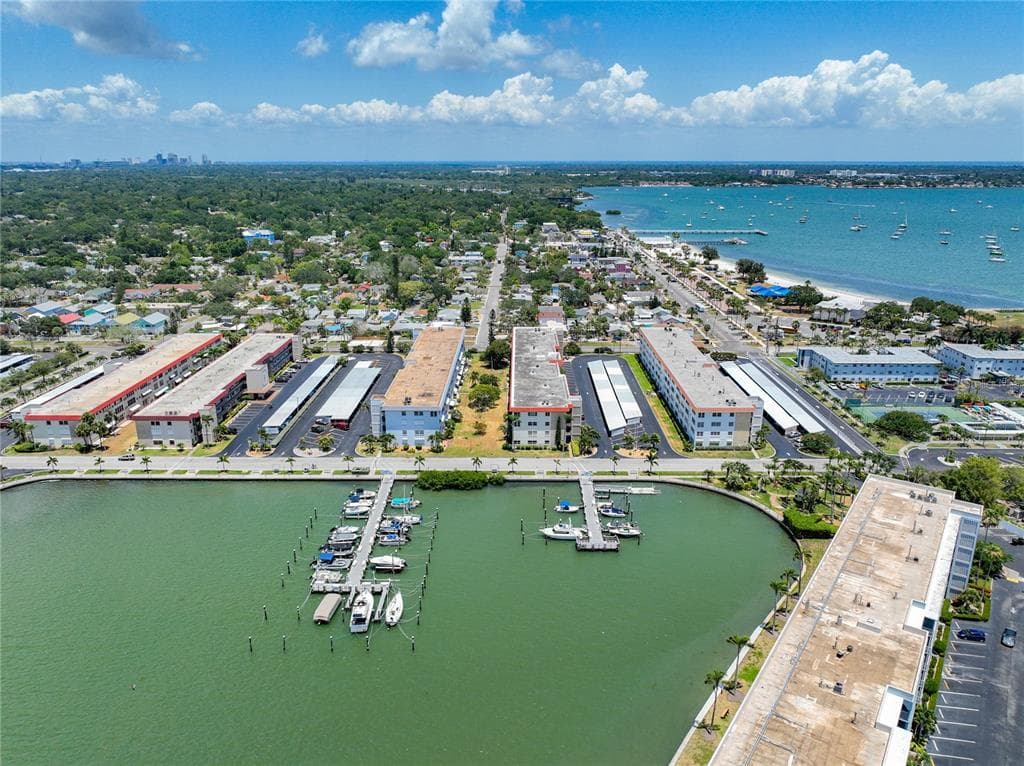 3128 59TH STREET S UNIT 211 GULFPORT, FL 33707