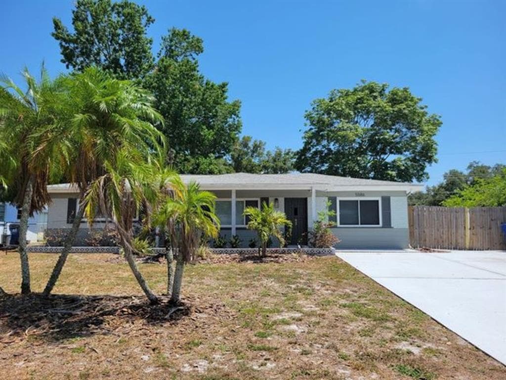 5586 30TH AVENUE N ST PETERSBURG, FL 33710