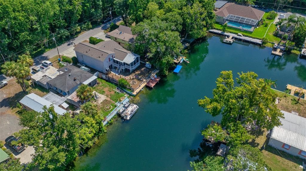 6961 E RICHARD DRIVE WEEKI WACHEE, FL 34607