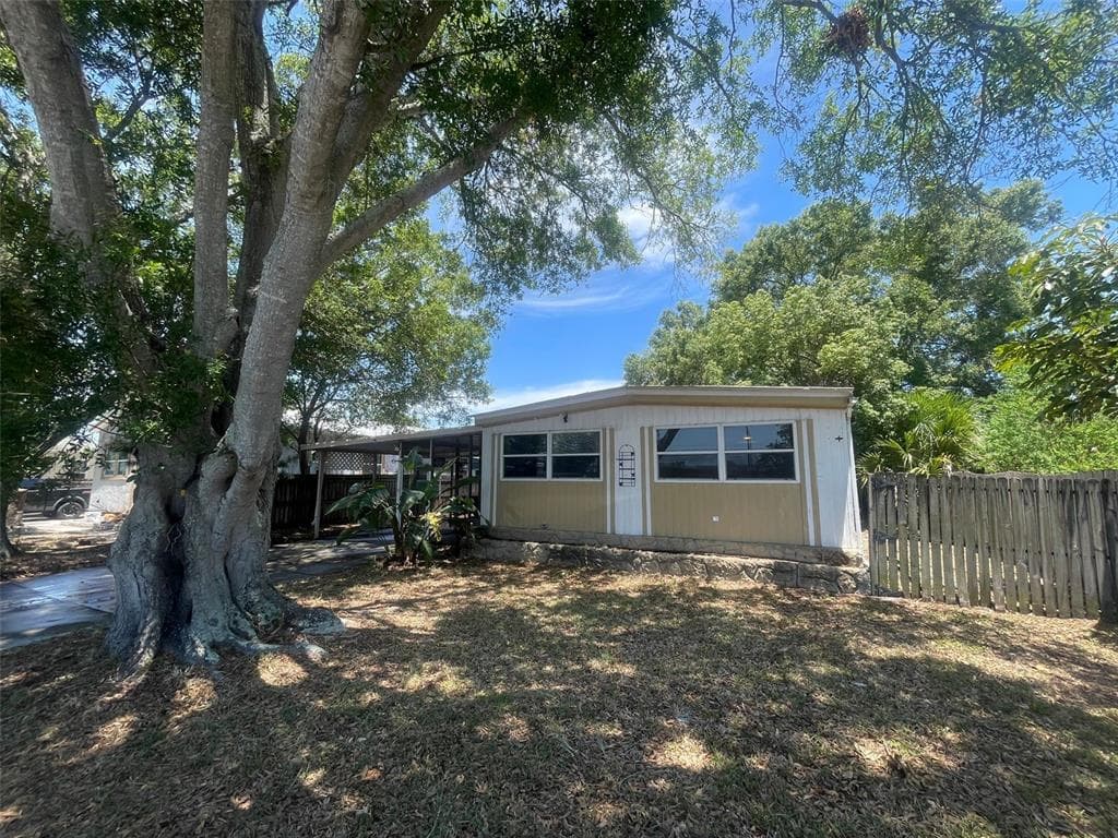 6143 136TH AVENUE N CLEARWATER, FL 33760