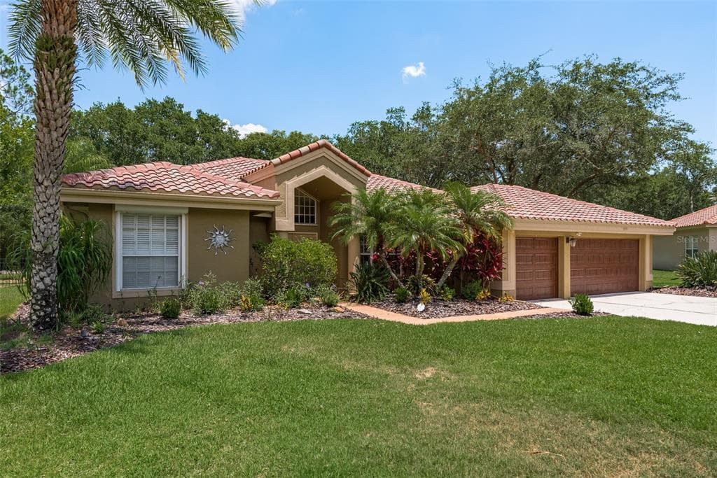 5099 CROSS POINTE DRIVE