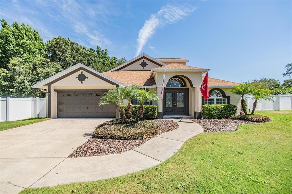 320 OSPREY LANDING WAY LAKELAND, FL 33813