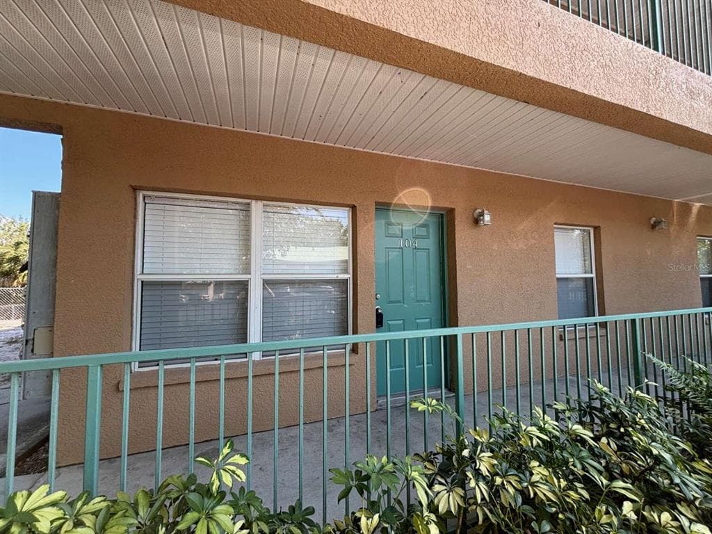 5816 CONGRESS STREET UNIT 104 NEW PORT RICHEY, FL 34653