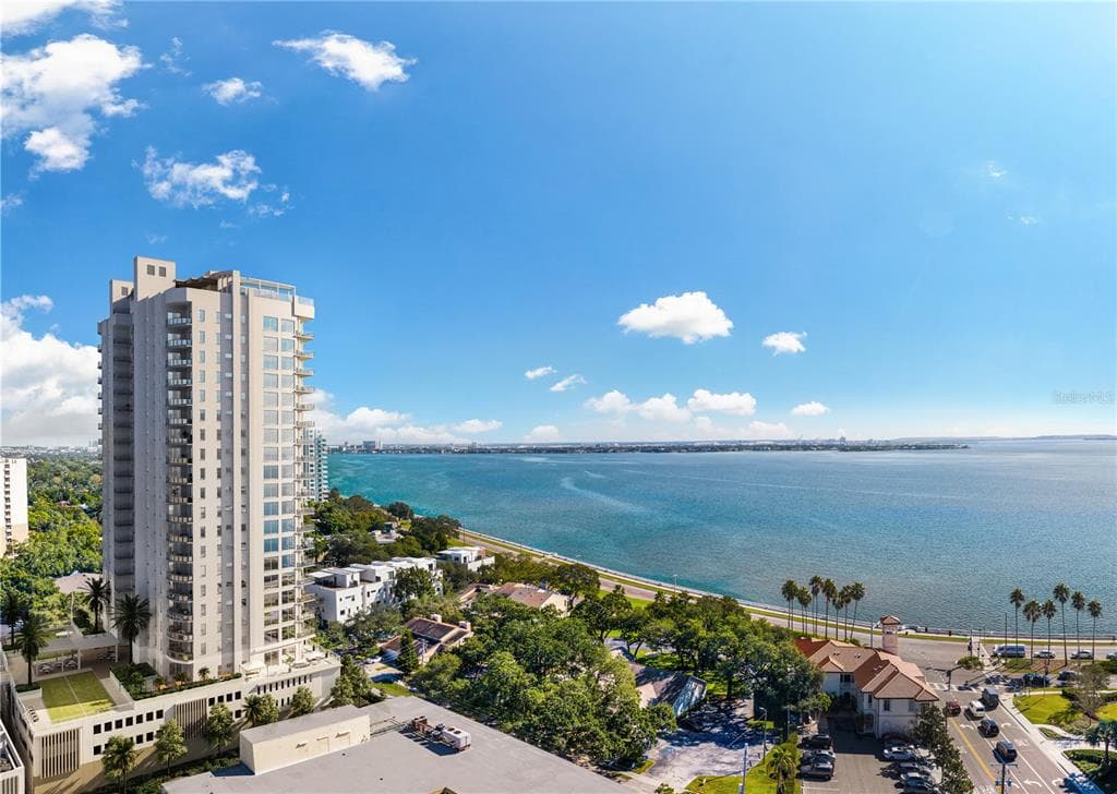 2910 W BARCELONA STREET UNIT 601 TAMPA, FL 33629