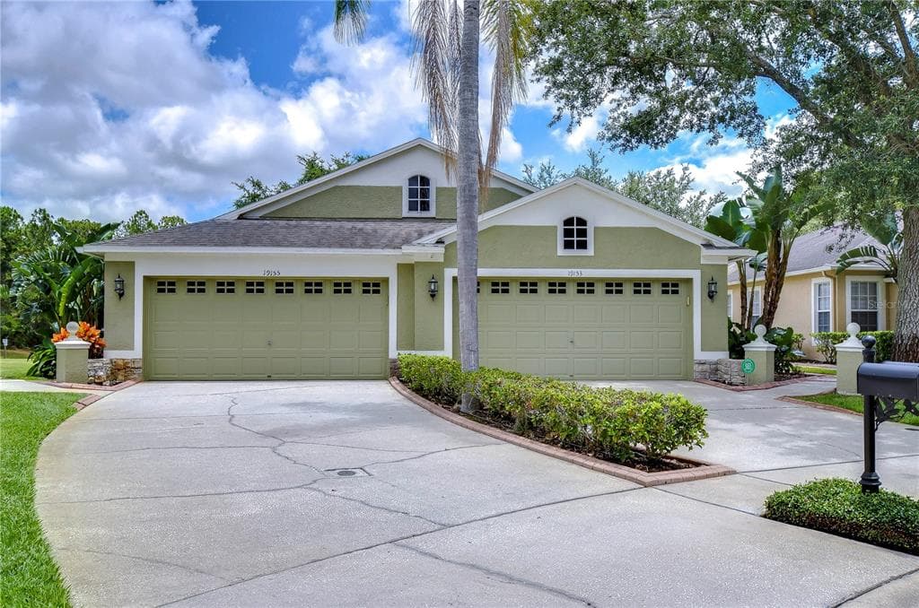 19153 WHITE WING PLACE TAMPA, FL 33647