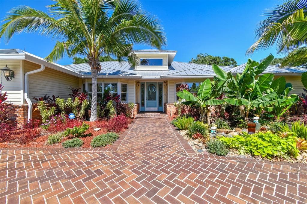 2053 GOLF VIEW DRIVE DUNEDIN, FL 34698