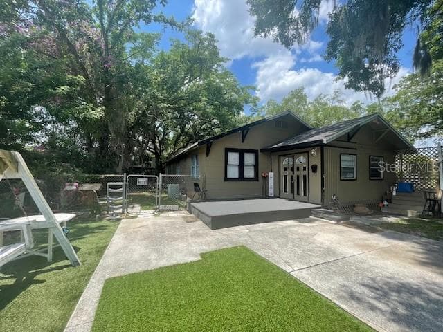 1011 N WILLS STREET PLANT CITY, FL 33563