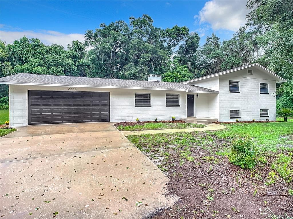 2222 N VOLUSIA AVENUE ORANGE CITY, FL 32763