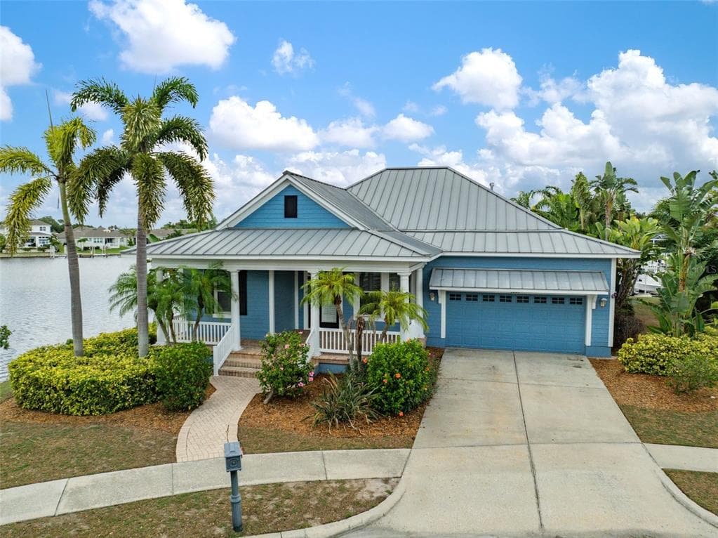 5223 POINT HARBOR LANE APOLLO BEACH, FL 33572