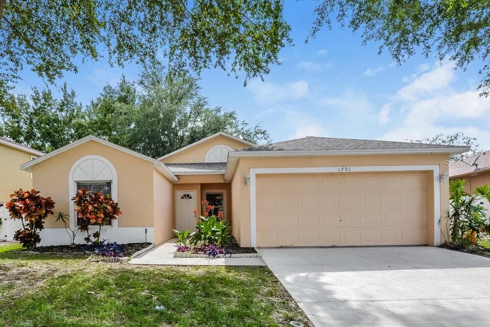 1791 GLENHAVEN CIRCLE OCOEE, FL 34761