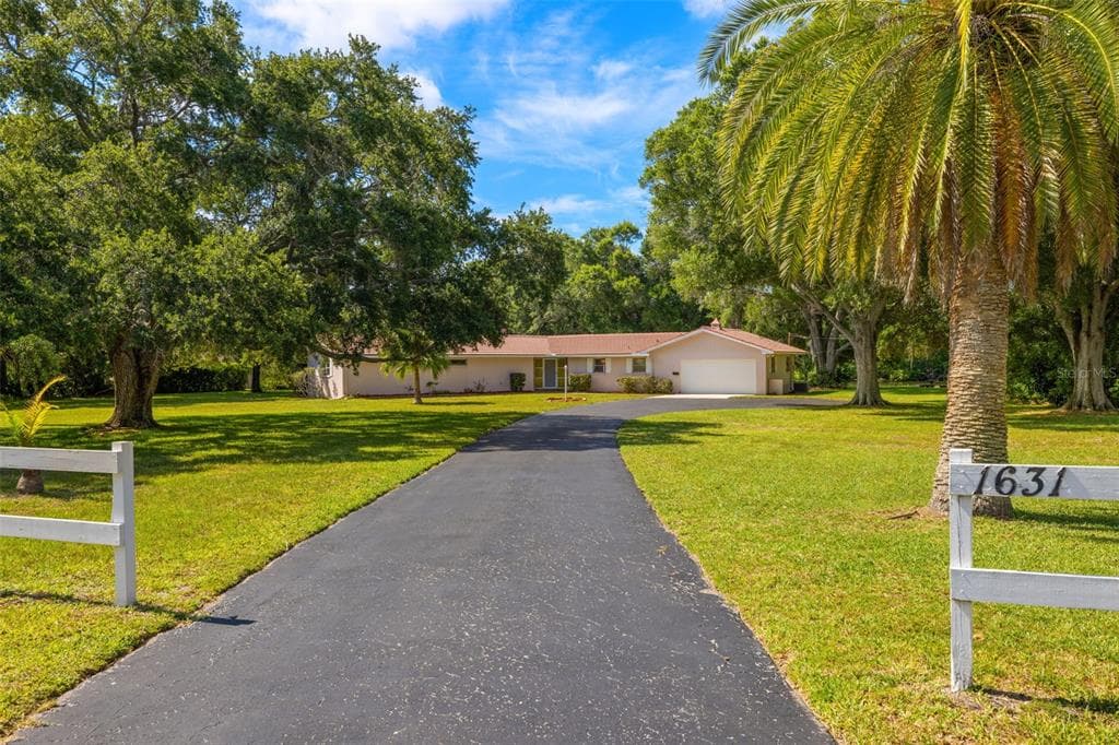 1631 ROSERY ROAD NE LARGO, FL 33771
