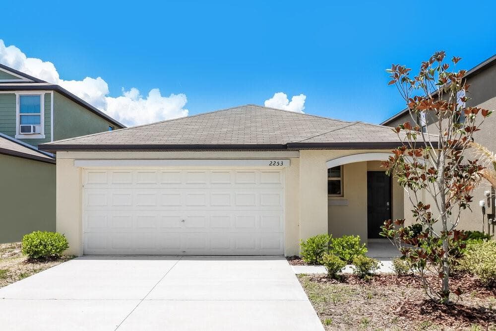2253 JUNGLE DRIVE RUSKIN, FL 33570