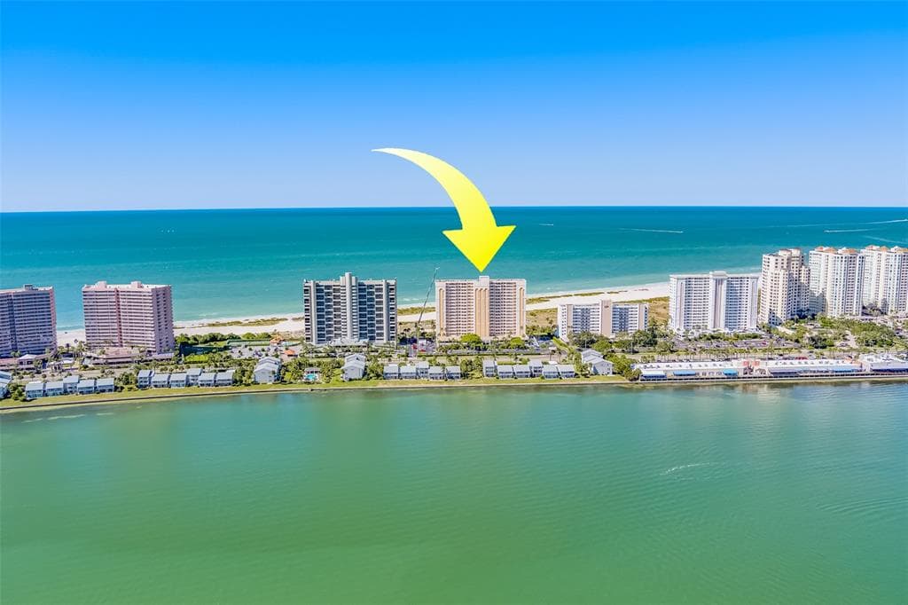 1270 GULF BOULEVARD UNIT 1204 CLEARWATER BEACH, FL 33767
