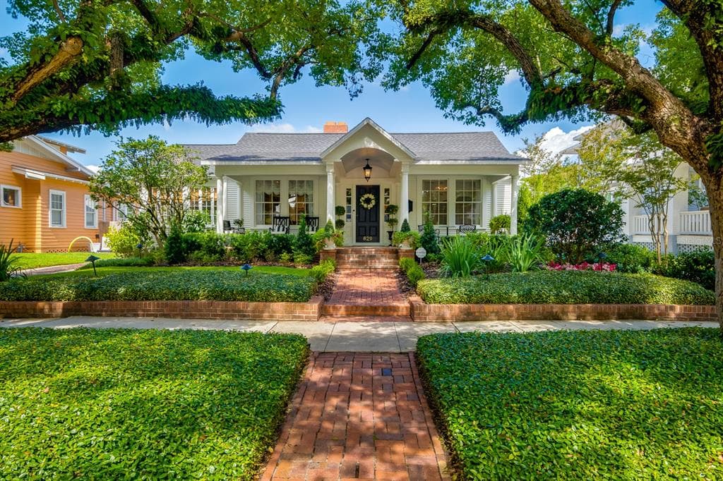 829 S WILLOW AVENUE TAMPA, FL 33606