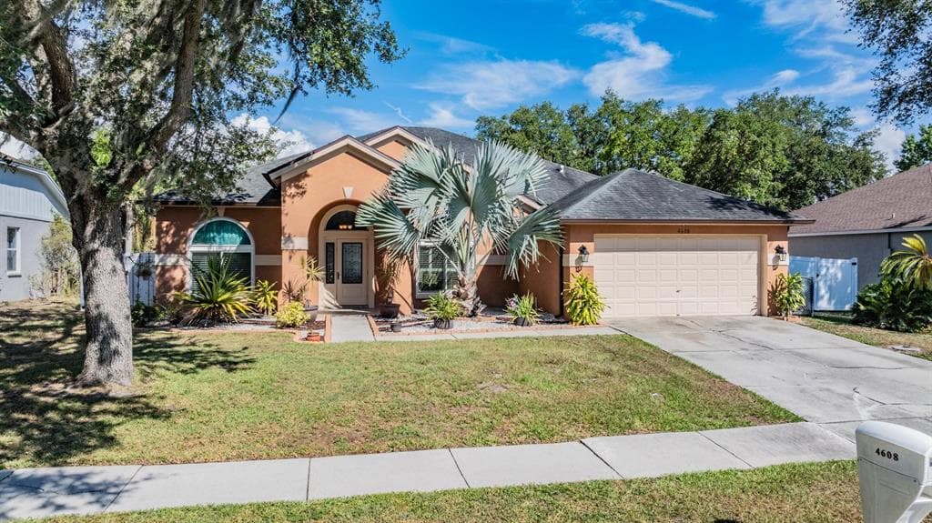 4608 GENTRICE DRIVE VALRICO, FL 33596