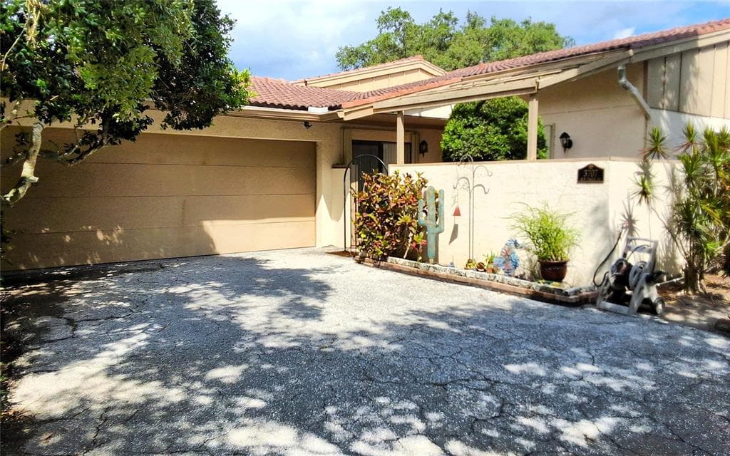 3707 SUN EAGLE LN BRADENTON, FL 34210