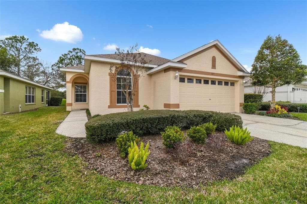 3215 BANYAN HILL LANE LAND O LAKES, FL 34639