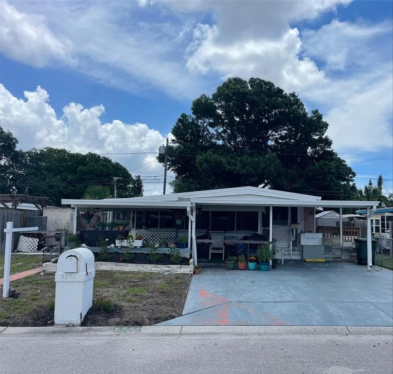 5271 77TH STREET N ST PETERSBURG, FL 33709