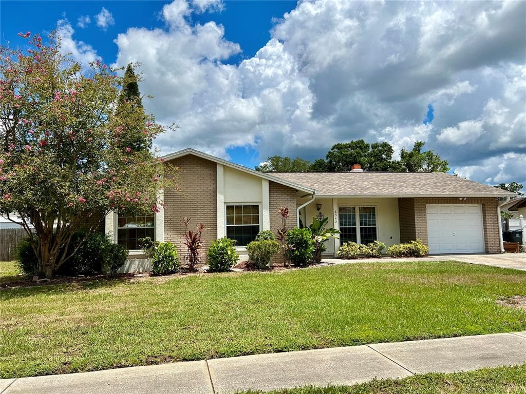 6542 SPANISH MOSS CIRCLE TAMPA, FL 33625