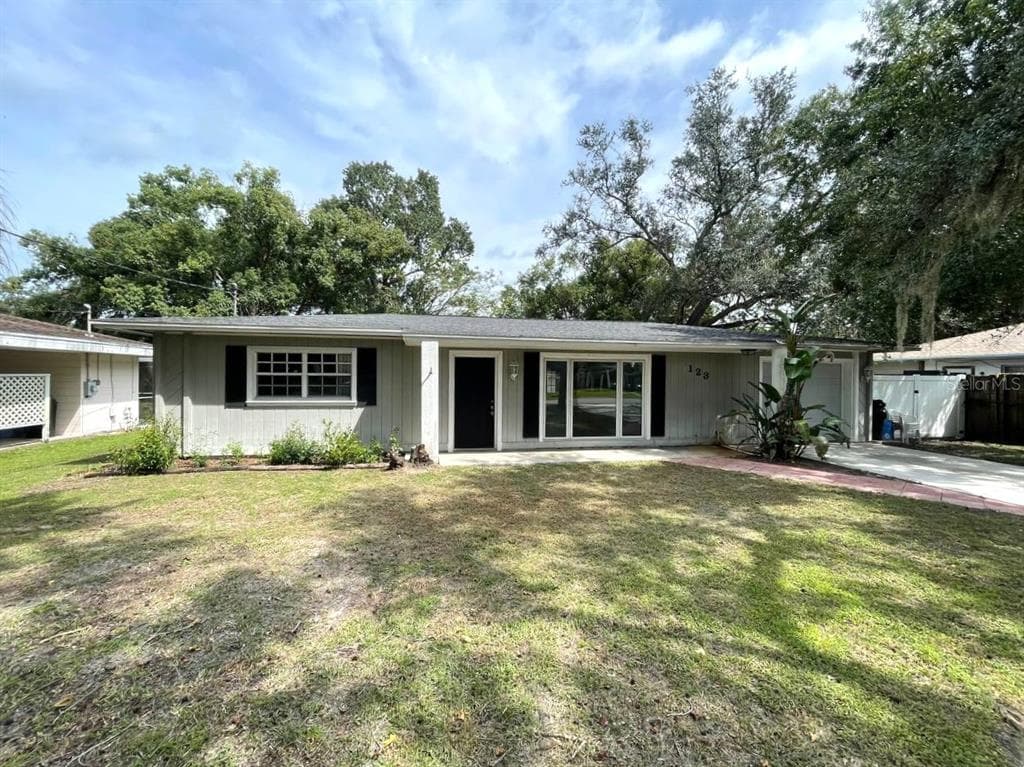 123 W WILDWOOD STREET TAMPA, FL 33613