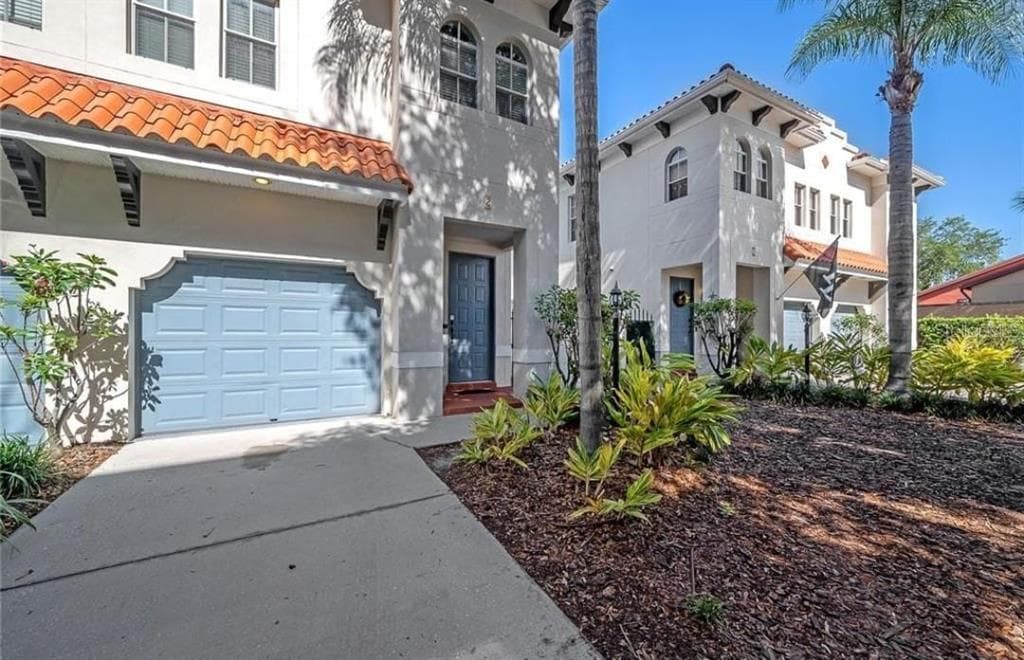 104 S MOODY AVENUE UNIT 2