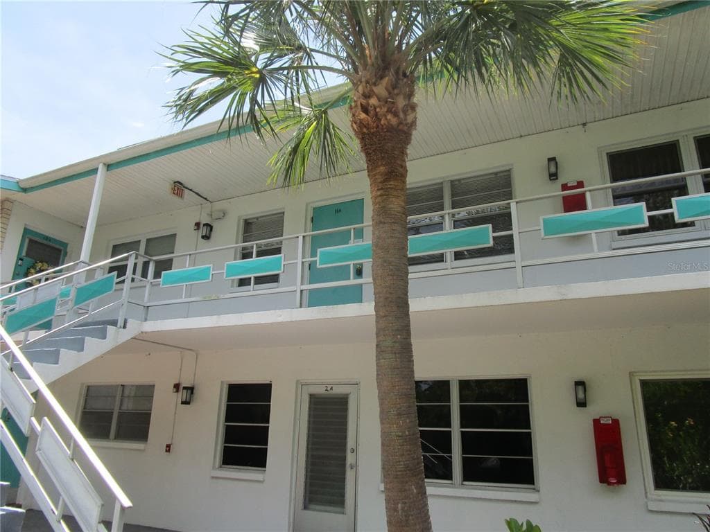 6100 21ST STREET N UNIT 11 ST PETERSBURG, FL 33714